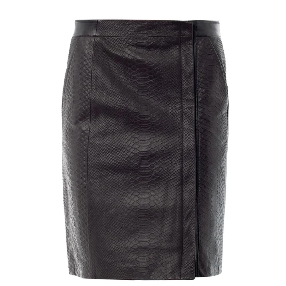 Vince black snake embossed leather skirt NWOT